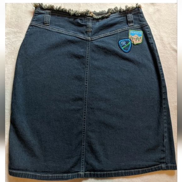 UNIQUE ROUTE 66 Stretch Fit Blue Denim Jean Skirt Size 8 Front Slit w/ Patches. - Picture 7 of 11